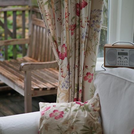 Charming Cottage In The Heart Of Sherborne Шернборн Экстерьер фото
